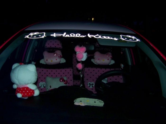 Hello Kitty Honda