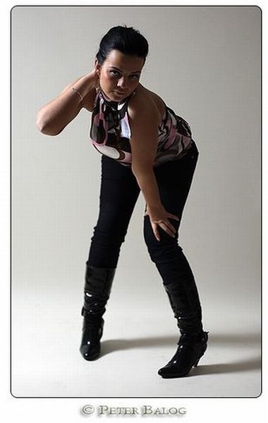 Modelki w dziwnych pozach